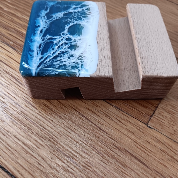 Ocean Wave Design Wooden Phone Stand - Picture 3 of 7
